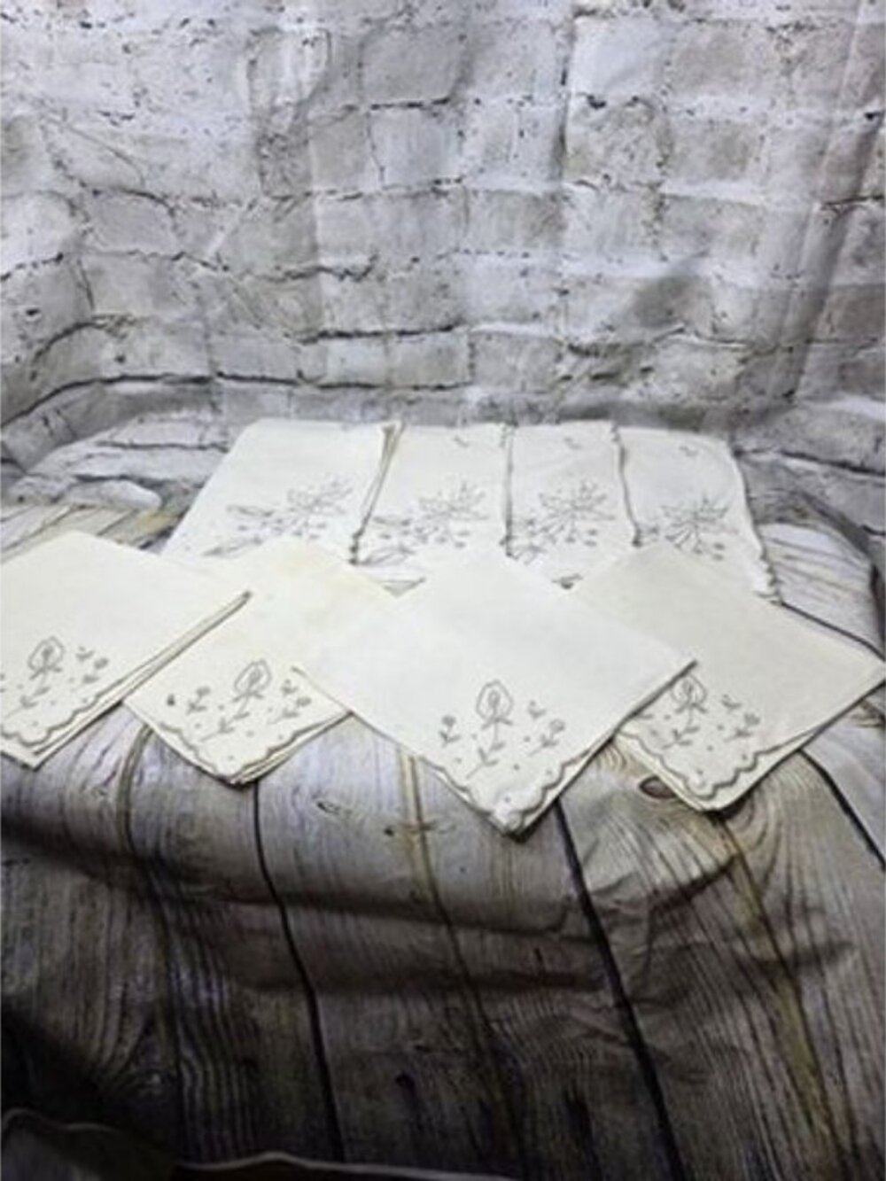 Set Of 8 Vintage Embroidered Rosebud Floral Linen Napkins Cream Gray 2 w Stains